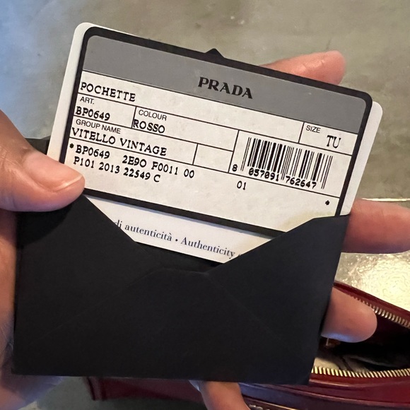 Red Prada Pochette Vitello Vintage - Picture 3 of 4